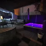 O'date &spa Dom wakacyjny Nantes